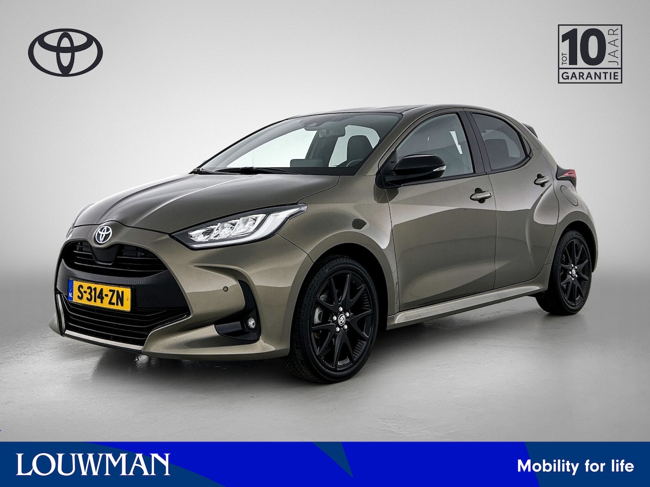 Toyota Yaris - 1.5 Hybrid Executive | Parkeersensoren | Sportstoelen | - AutoWereld.nl