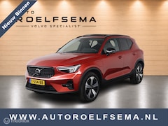 Volvo XC40 - 1.5 T5 Plug-in hybrid Ultimate Dark | Panoramadak | Trekhaak | Harman Kardon | Leder | Ada
