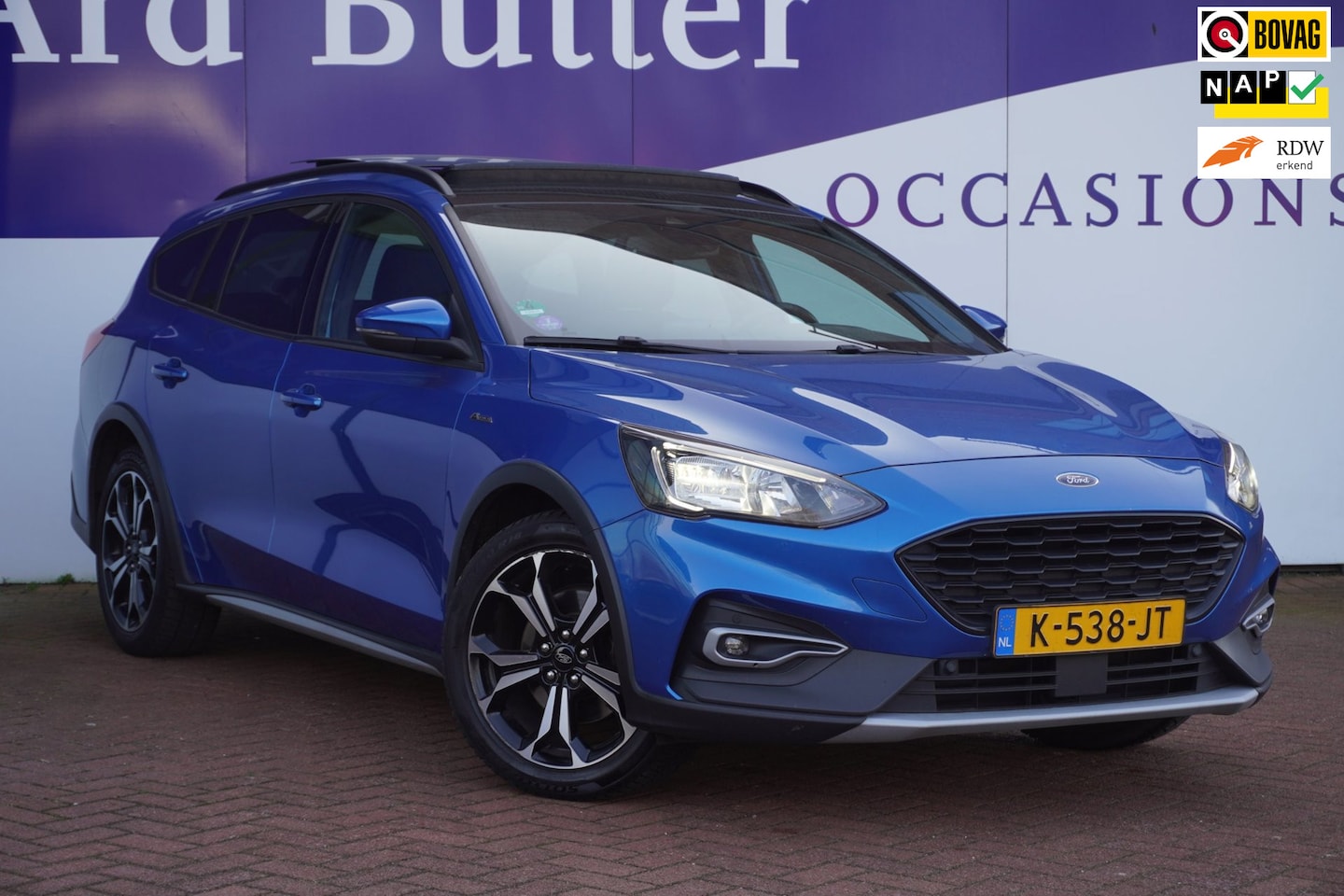Ford Focus Wagon - 1.5 EcoBoost Active X Business NIEUWE APK / Pano-dak / 1EIG / Led / Navi / 17"LMV / ORIG-N - AutoWereld.nl