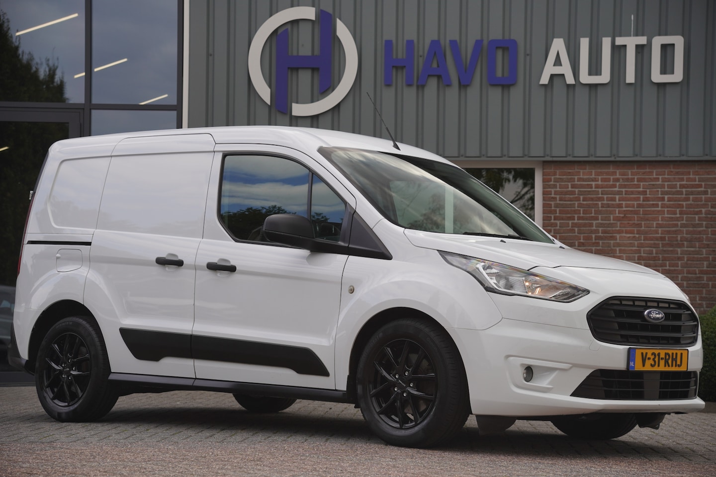 Ford Transit Connect - 1.0 Benzine, AIRCO, 3-ZITS, INCL. BTW-BPM - AutoWereld.nl