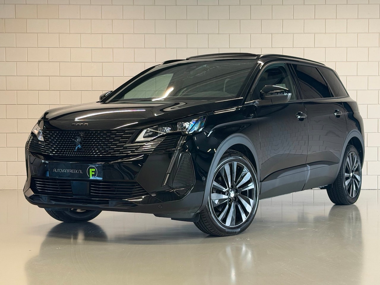 Peugeot 5008 - 1.2 PureTech GT Black Pack 7-Persoons | PANO | TREKHAAK| FOCAL | LEDER | VIRTUAL | CAMERA - AutoWereld.nl