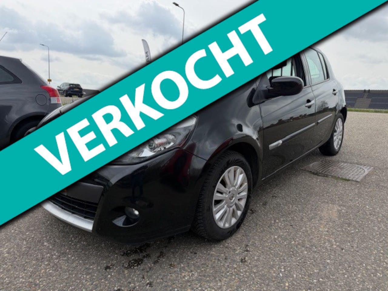 Renault Clio - 1.2 Sélection Business Airco APK Velg 5deurs elek.pakket - AutoWereld.nl