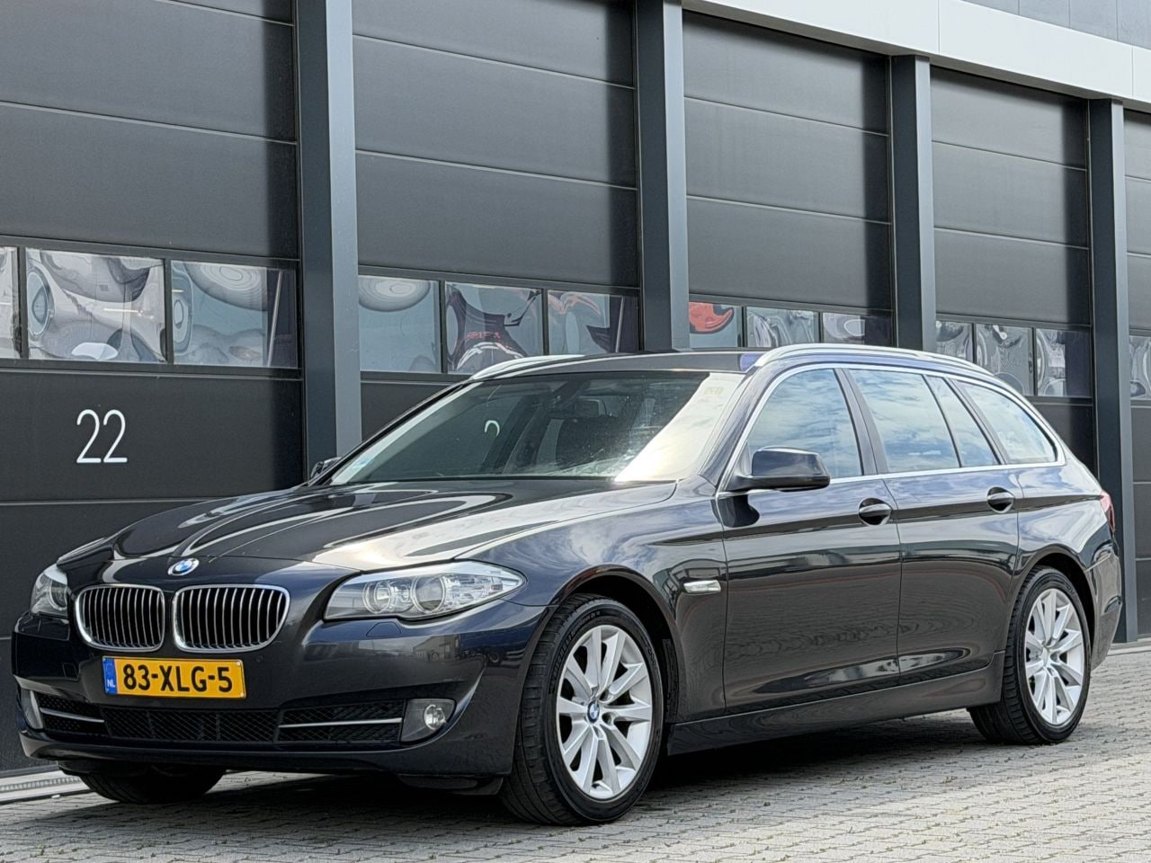 BMW 5-serie Touring - 520d Executive Xenon PDC Leer - AutoWereld.nl