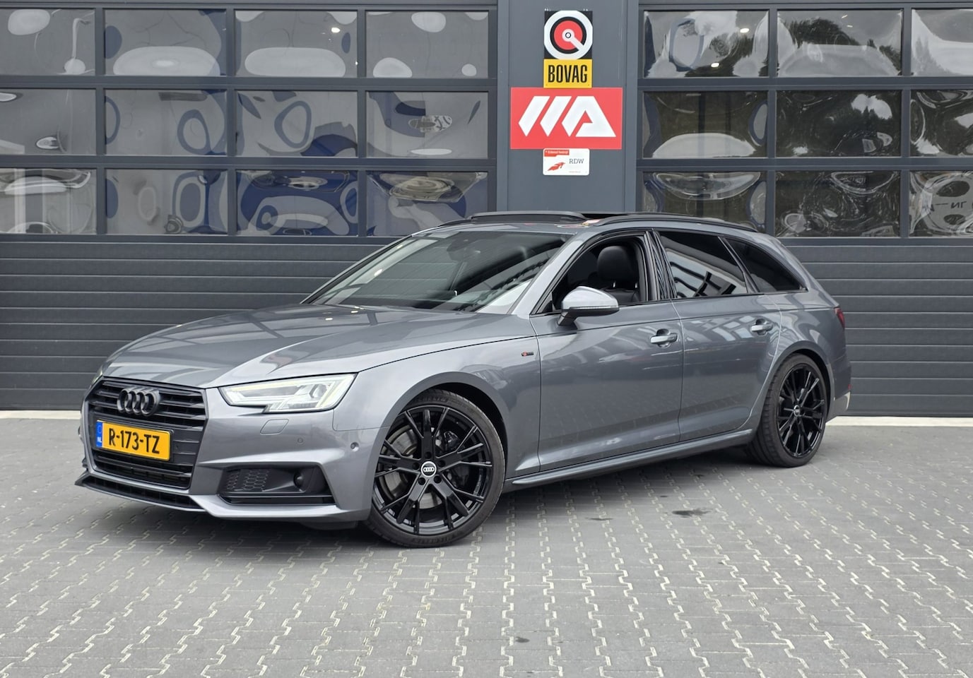 Audi A4 Avant - 2.0 TFSI MHEV Sport S line black edition | PANO | HUD | ACC | 19 INCH | LEDER | CAMERA - AutoWereld.nl