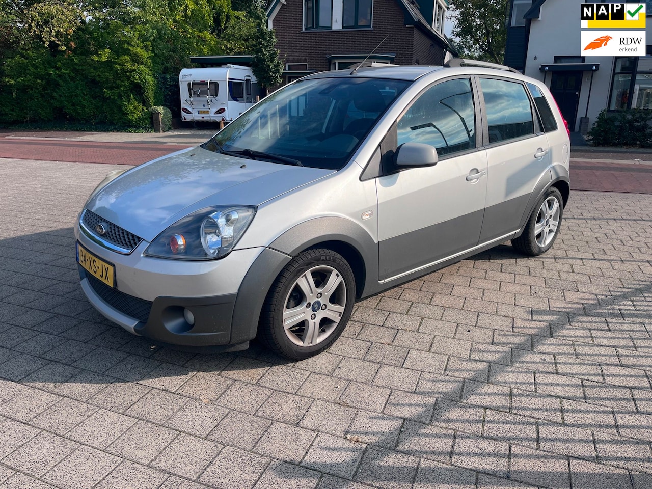 Ford Fiesta - 1.4-16V Cross Airco 5 Drs lm goede apk lees tekst - AutoWereld.nl