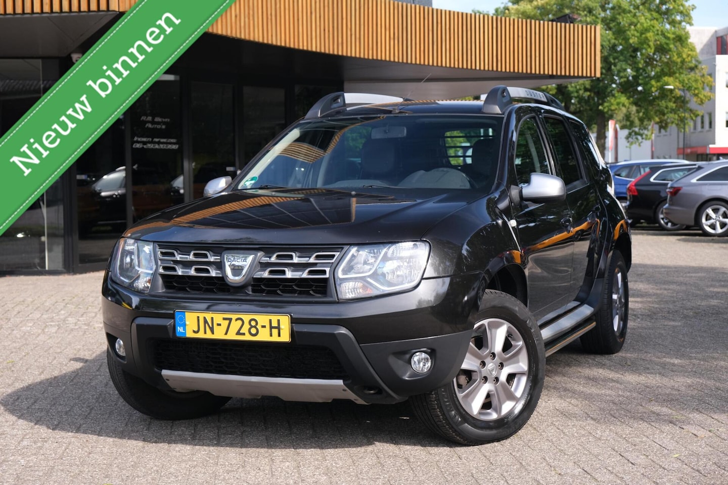 Dacia Duster - 1.2 TCe 4x2 Prestige|Rijklaar!|Trekhaak|PDC|Leer|Bluetooth|Dealeronderhouden|Ketting v.v. - AutoWereld.nl