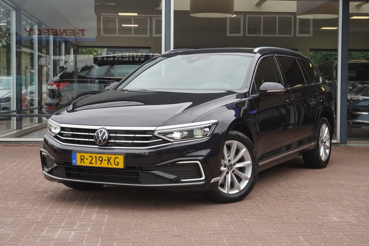 Volkswagen Passat Variant - 1.4 TSI PHEV GTE Business Automaat | Navigatie | Elek. pakket | Vol opties | Inruil mogeli - AutoWereld.nl