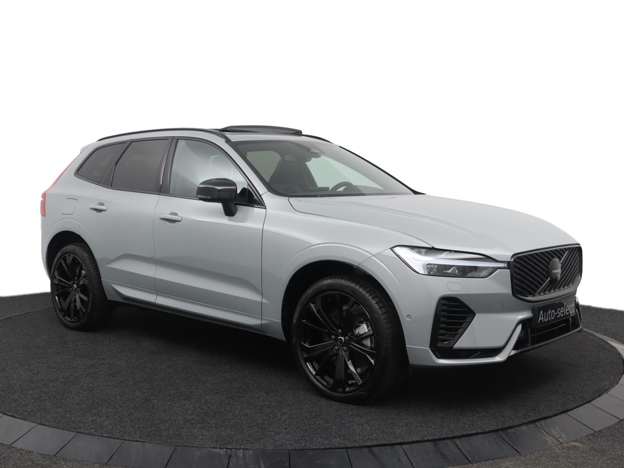 Volvo XC60 - 2.0 T6 Plug-in hybrid AWD Black Edition|FACELIFT|360|HUD|LUCHTVERING|NIEUW! - AutoWereld.nl