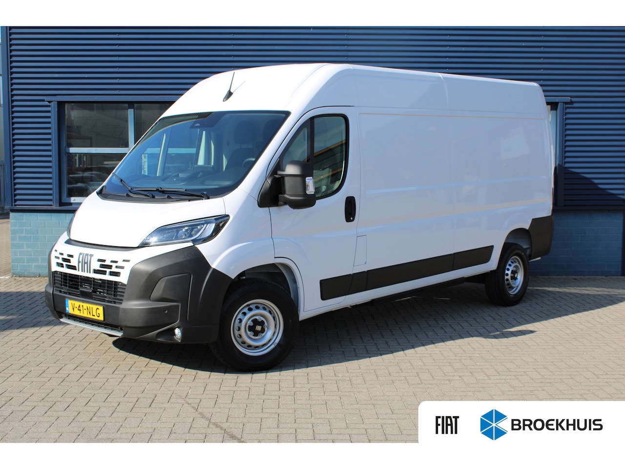 Fiat E-Ducato - L3H2 3,5T 110 kWh | 8 JAAR GARANTIE | CAMERA | NAVI | ALL SEASON BANDEN | DIGITALE BINNENS - AutoWereld.nl