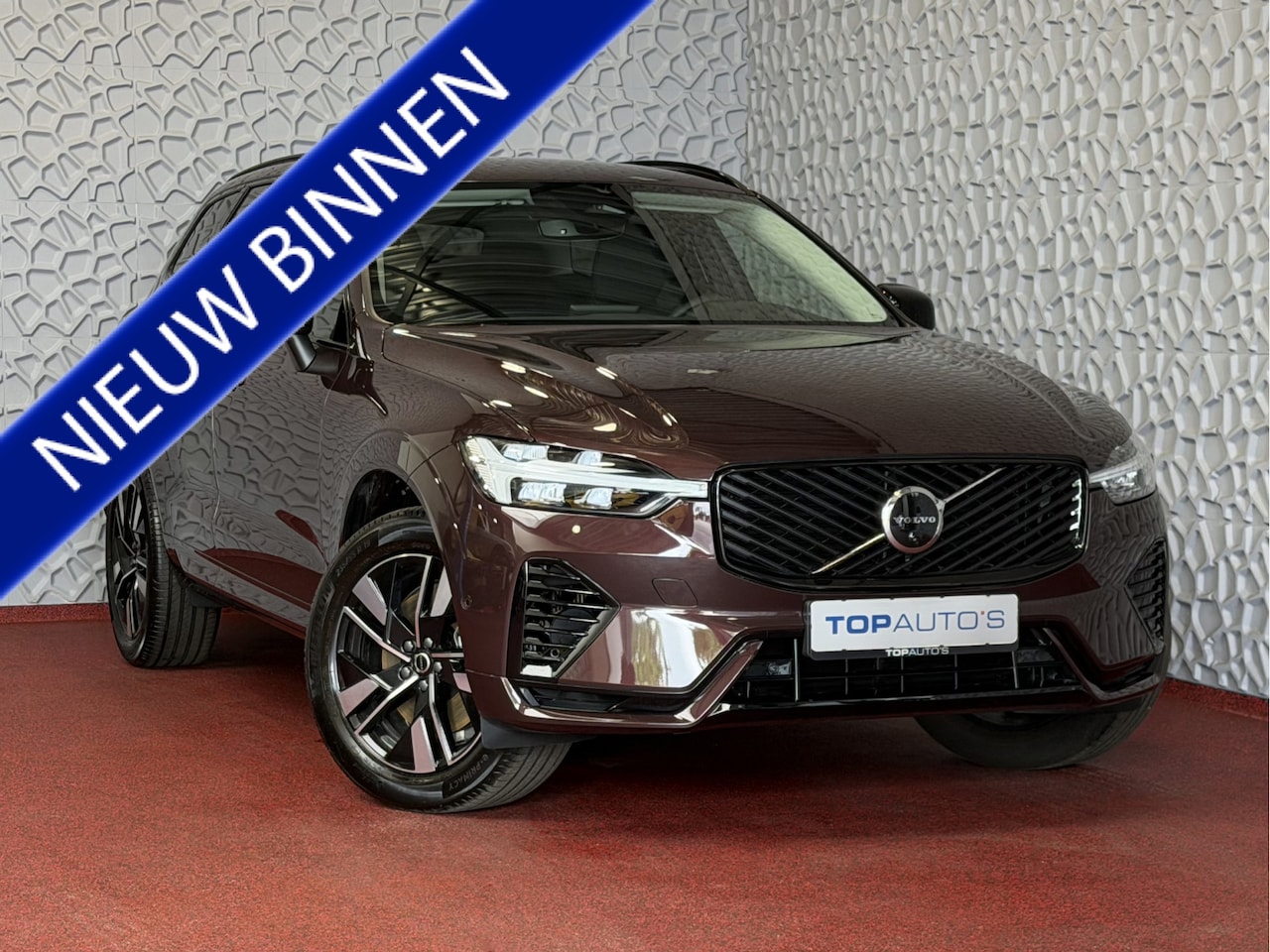 Volvo XC60 - 2.0 T8 455PK AWD PLUS DARK NIEUWE AUTO HARMAN KARDON 360.CAM STOEL/STUUR VERW LEER - AutoWereld.nl