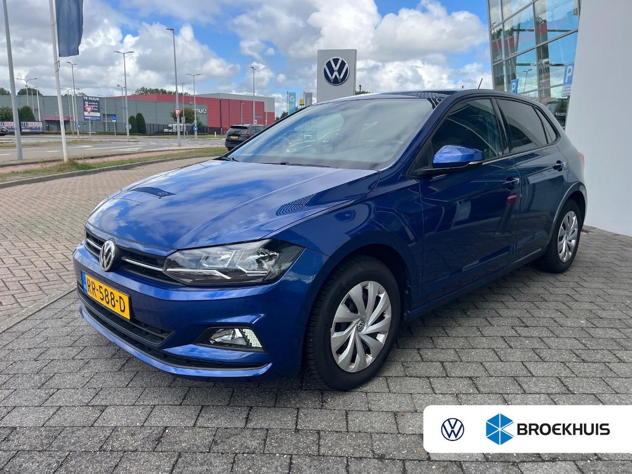Volkswagen Polo - 1.0 MPI Trendline l Metallic lak l Cr Control l Multifunct. Leder Stuurwiel l 1e Eigenaar! - AutoWereld.nl