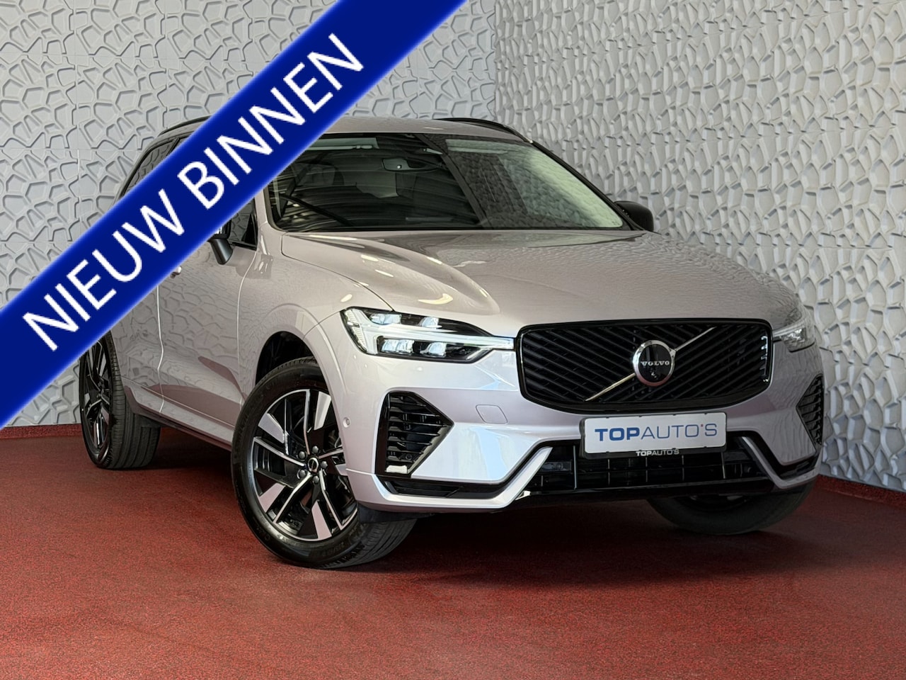Volvo XC60 - 2.0 T8 455PK AWD PLUS DARK NIEUWE AUTO HARMAN KARDON 360.CAM STOEL/STUUR VERW LEER - AutoWereld.nl