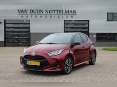 Toyota Yaris - 1.5 Hybrid Executive / Bi Tone / Keyless / Carplay