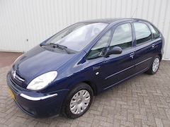 Citroën Xsara Picasso - 2.0i-16V Caractère Automaat ( APK 19-03-2027 )
