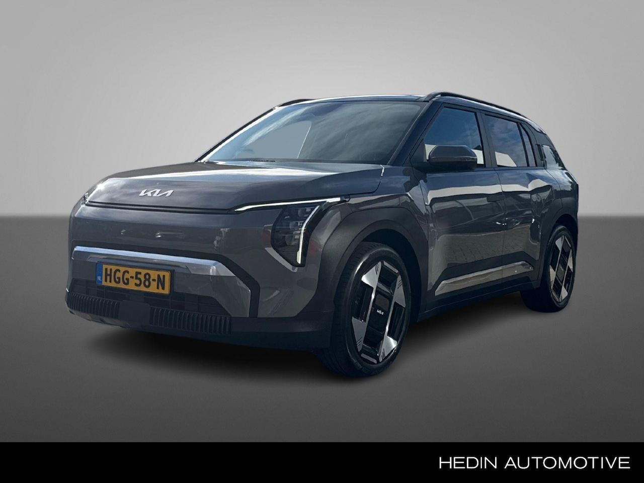 Kia EV3 - Plus Advanced 58.3 kWh | STOEL EN STUURVERWARMING | SCHUIF/KANTELDAK | PDC | CAMERA | - AutoWereld.nl