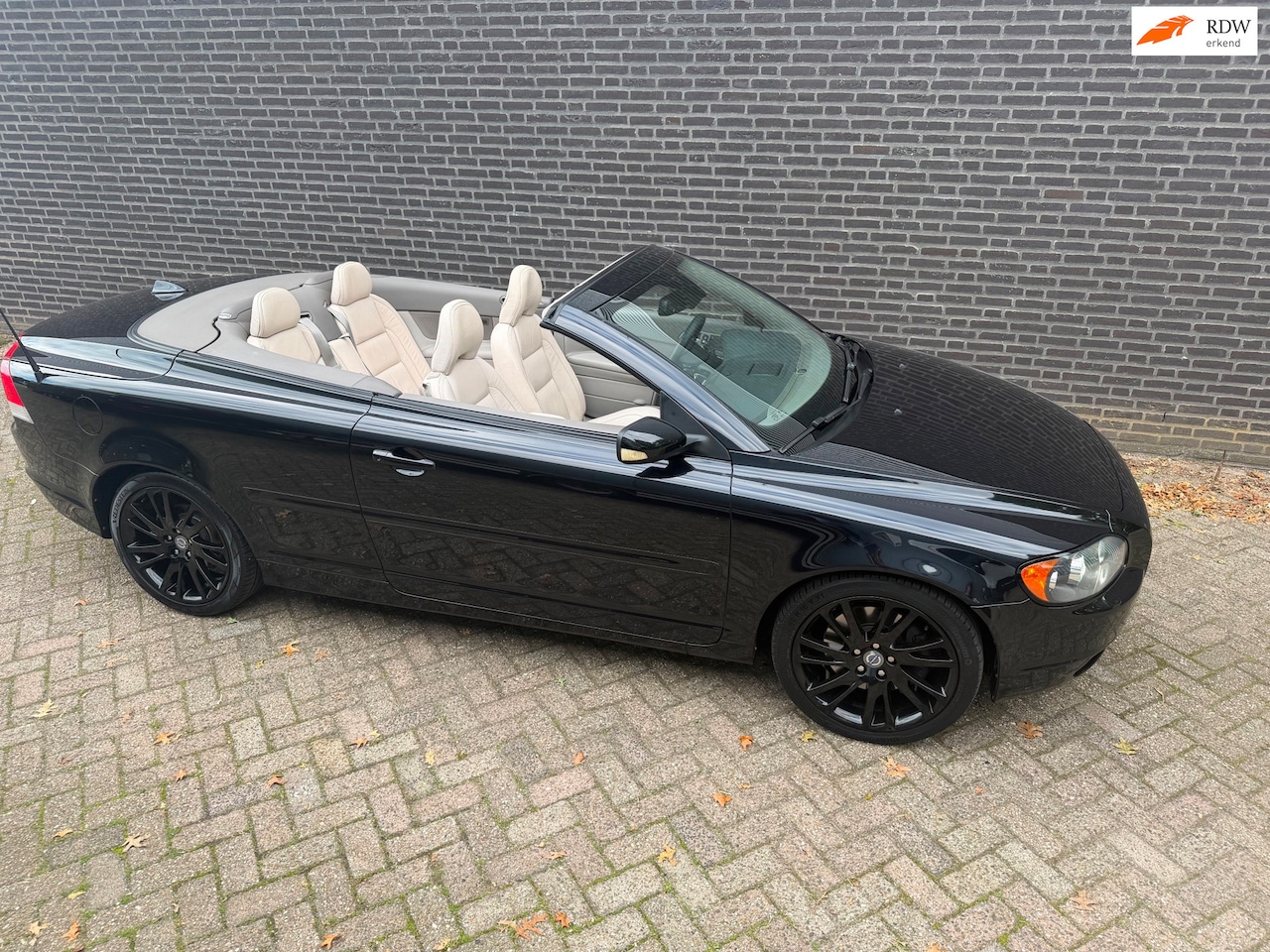 Volvo C70 Convertible - 2.4i Summum 2.4i Summum - AutoWereld.nl