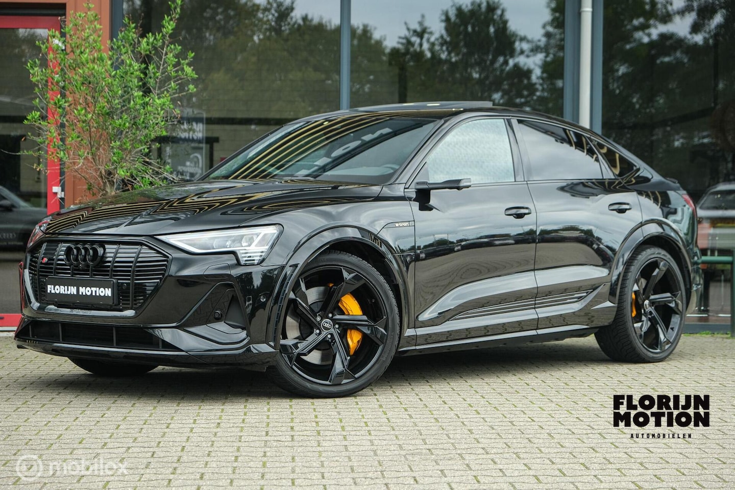 Audi e-tron Sportback - S quattro 95 kWh | Pano | 360 camera | RS-zetels | Bang en Olufsen | Stoelverw. voor en ac - AutoWereld.nl