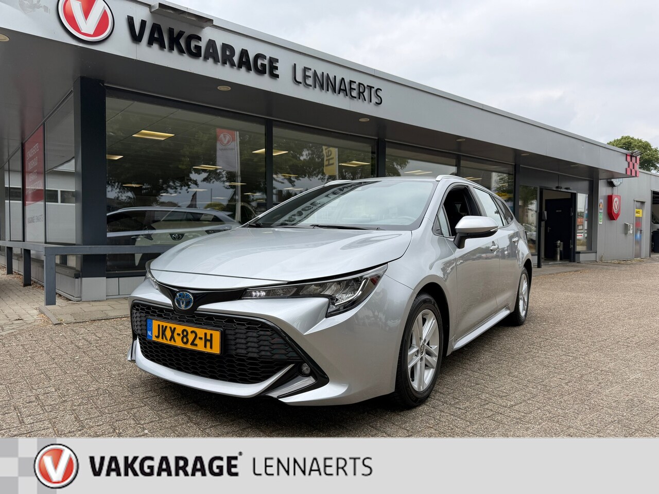 Toyota Corolla Touring Sports - 140 1.8 Hybrid Comfort, navi, Rijklaarprijs / 12 mnd Bovag garantie - AutoWereld.nl