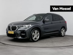 BMW X1 - xDrive25e Executive Edition 221PK | Automaat | M-Sport | Head-Up Display | Afneembare Trek