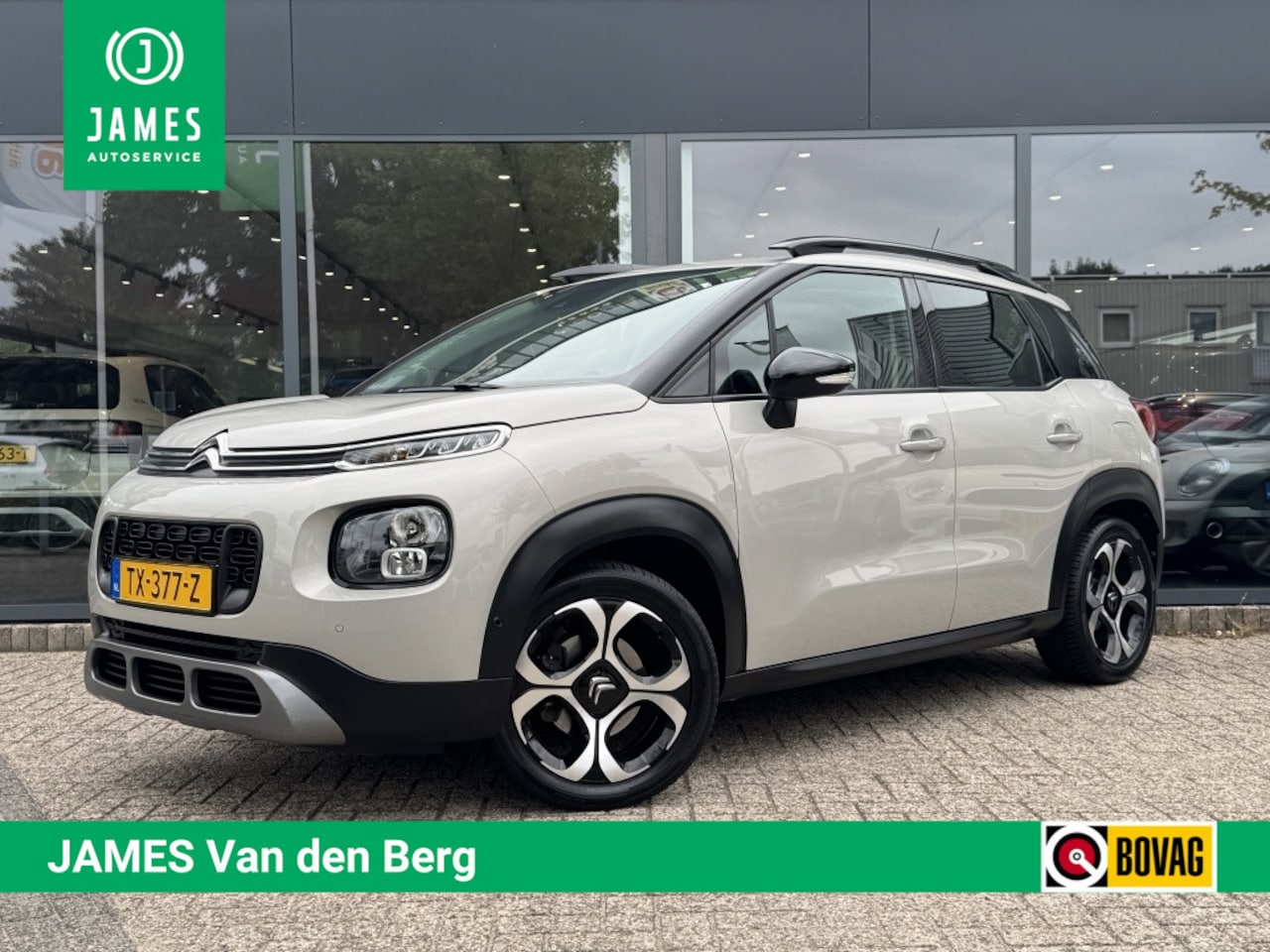 Citroën C3 Aircross - 1.2 PT S&S Shine | ACHTERUITRIJCAMERA | APPLE CARPLAY | - AutoWereld.nl