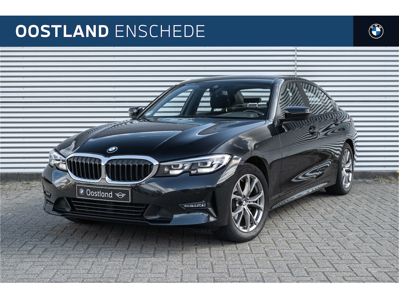 BMW 3-serie - 318i Executive Automaat / Trekhaak / Cruise Control / PDC / Live Cockpit Professional - AutoWereld.nl