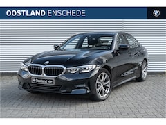 BMW 3-serie - 318i Executive Automaat / Trekhaak / Cruise Control / PDC / Live Cockpit Professional
