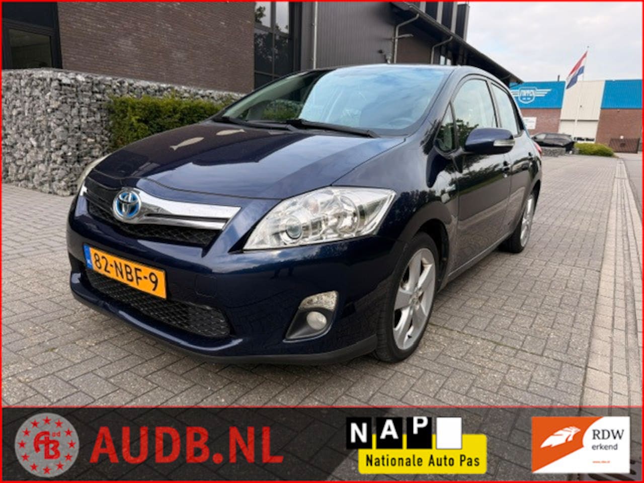 Toyota Auris - 1.8 Full Hybrid Dynamic| AUTOMAAT|17 INCH|CLIMA| NAVIGATIE| - AutoWereld.nl