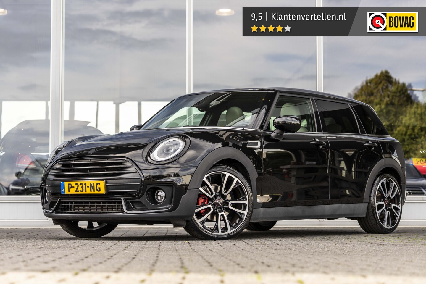 MINI Clubman - 1.5 Cooper John Cooper Works | Pano | 19" | Camera - AutoWereld.nl
