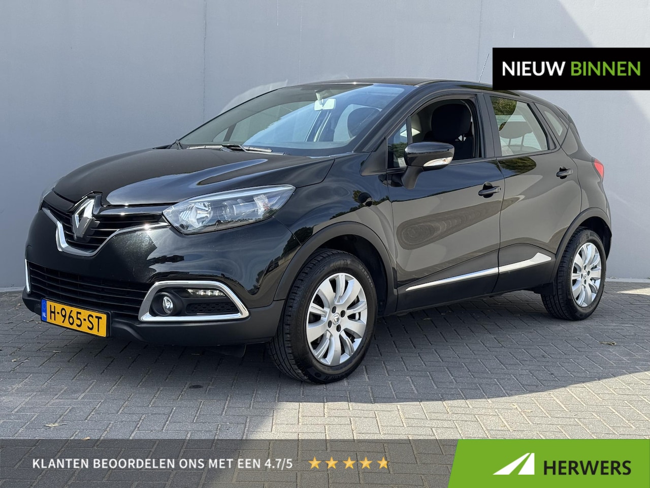 Renault Captur - TCe 90 Expression / Navigatie / Trekhaak / Cruise Control / LMV / Camera / Airco - AutoWereld.nl