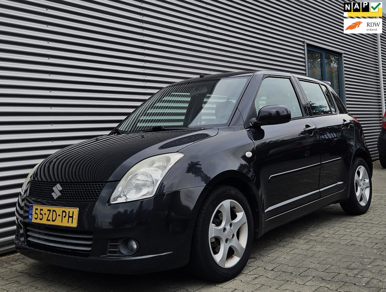 Suzuki Swift - 1.5 Exclusive 102Pk 5drs 01-2008 Zwart Metallic - AutoWereld.nl