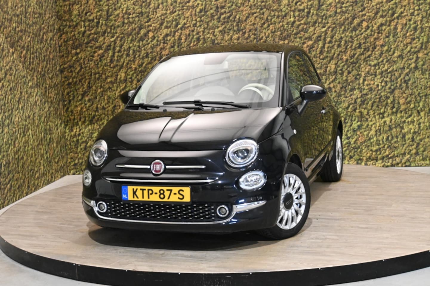 Fiat 500 - 1.2 Lounge | Carplay | PDC | Airco - AutoWereld.nl