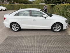 Audi A3 Limousine - 1.5 TFSI CoD Sport S Line Edition