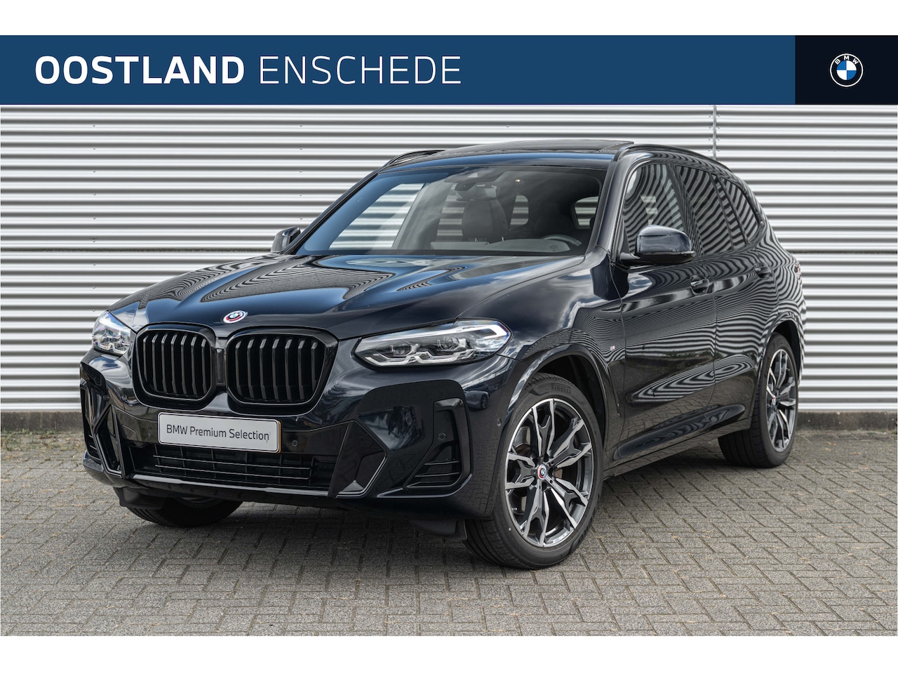 BMW X3 - xDrive20i High Executive M Sport Automaat / Panoramadak / Trekhaak / Sportstoelen / Achter - AutoWereld.nl