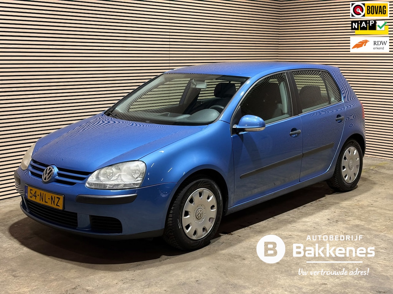 Volkswagen Golf - 1.6 FSI Trendline | Airco | Cruise | NAP | Trekhaak - AutoWereld.nl