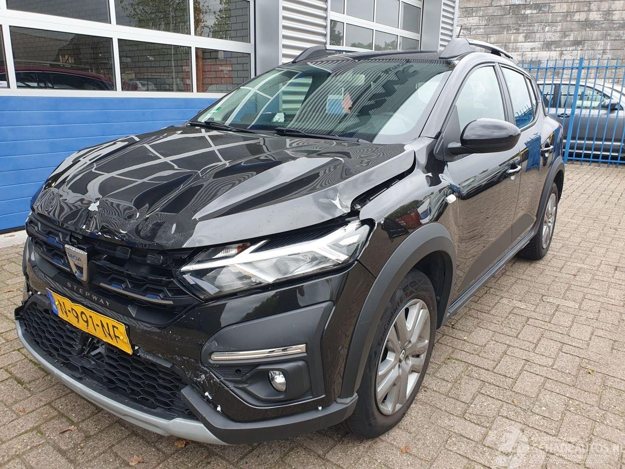 Dacia Sandero Stepway - 1.0 TCe 90 Comfort 1.0 TCe 90 Comfort - AutoWereld.nl