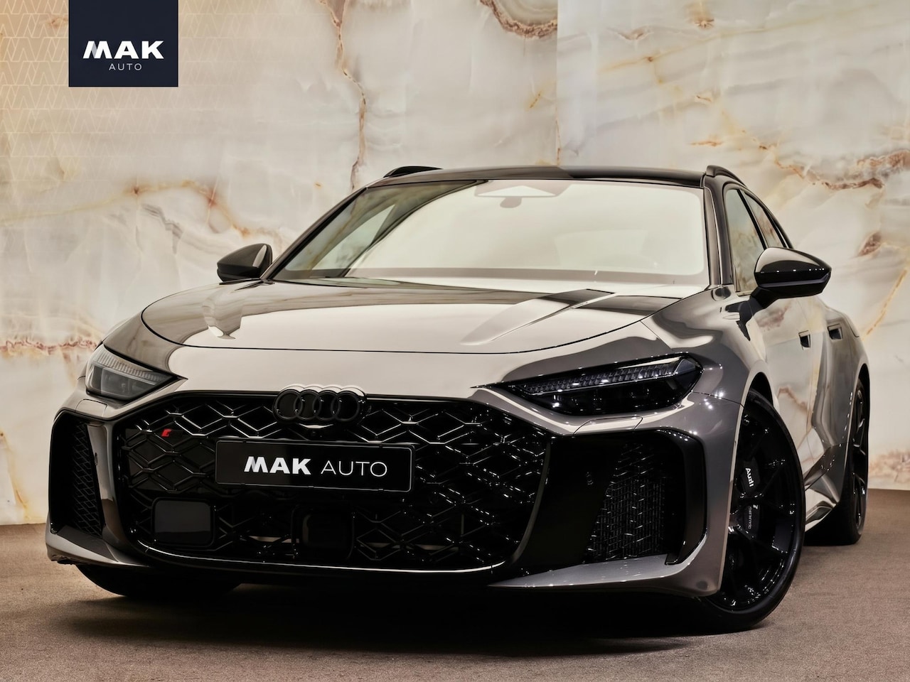 Audi RS5 - Avant E-Hybrid Quattro , carbon dakspoiler, carbon extr., ceramic, sportpakket, pano, tr.h - AutoWereld.nl