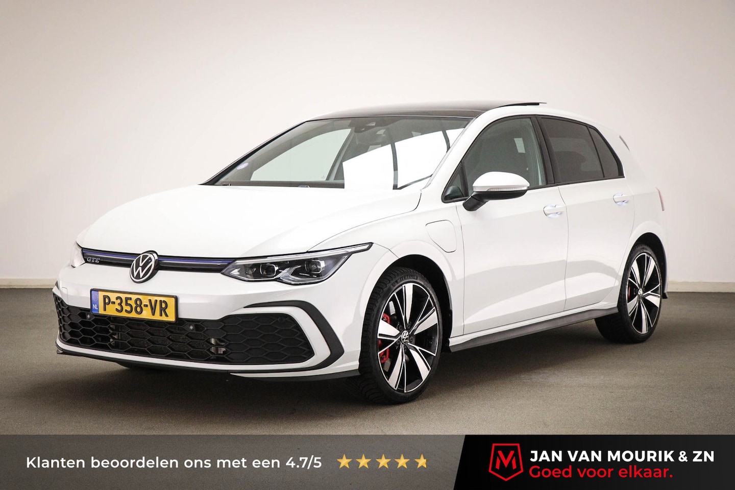 Volkswagen Golf - 1.4 eHybrid GTE | WINTER PACK | IQ LIGHT | PANORAMADAK | STUURVERWARMING | TREKHAAK | 18" - AutoWereld.nl