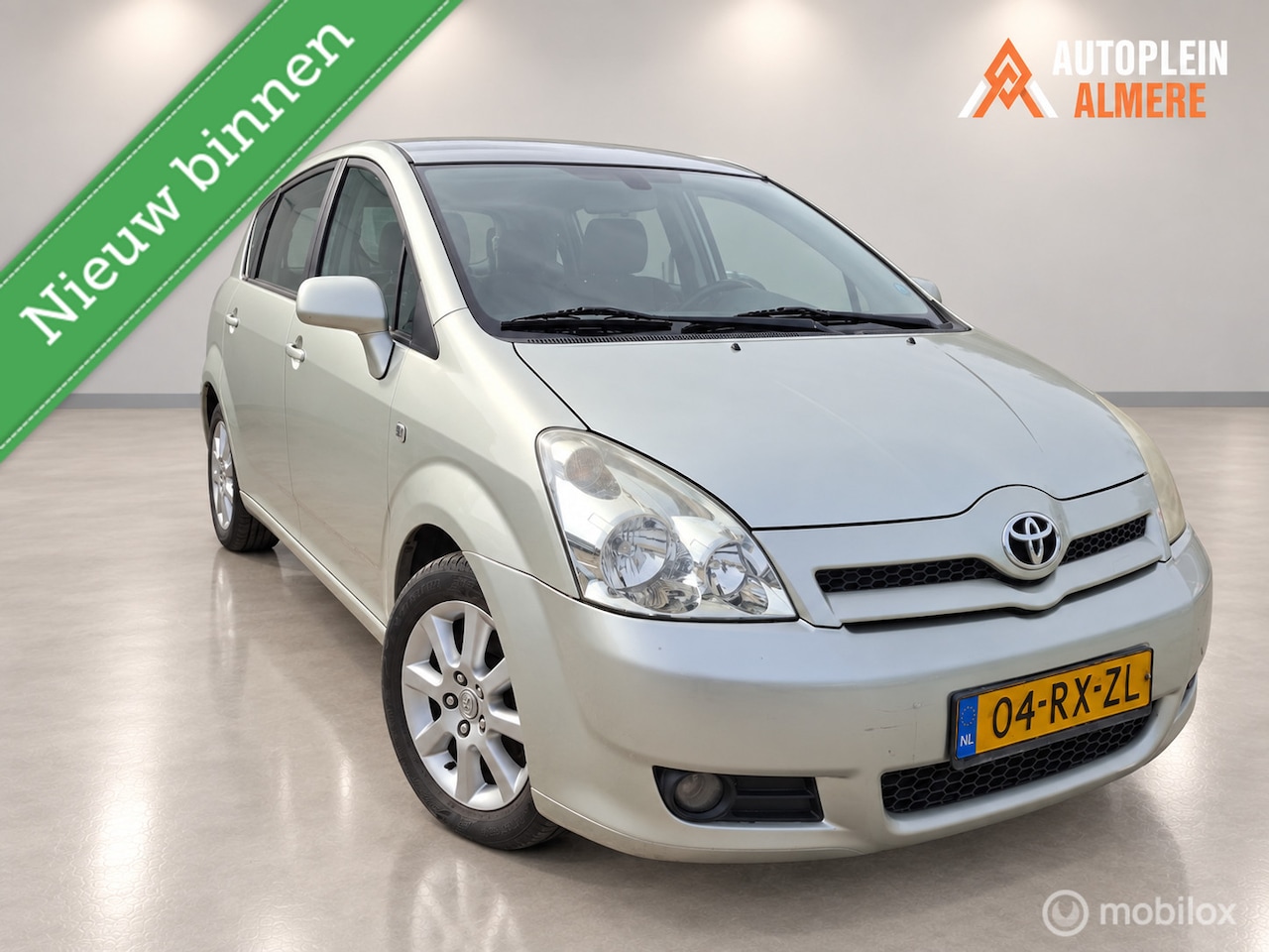 Toyota Corolla Verso - 1.8 VVT-i Sol 1.8 VVT-i Sol (7 persoons) - AutoWereld.nl