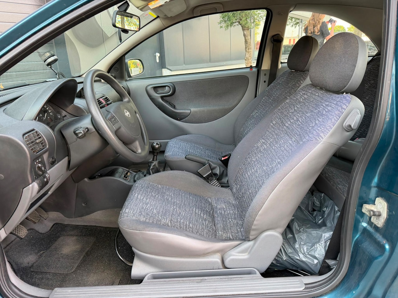 Opel Corsa - 1.2-16V Comfort 1.2-16V Comfort nieuwe apk - AutoWereld.nl