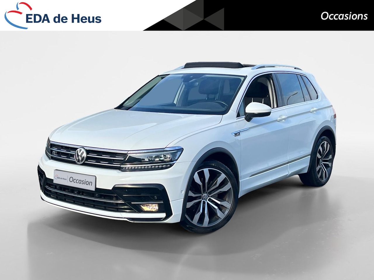 Volkswagen Tiguan - 2.0 TSi DSG-aut. 4Motion Highline R-Line NL Auto | 11-2017 | Pano dak | Trekhaak | 20" | S - AutoWereld.nl
