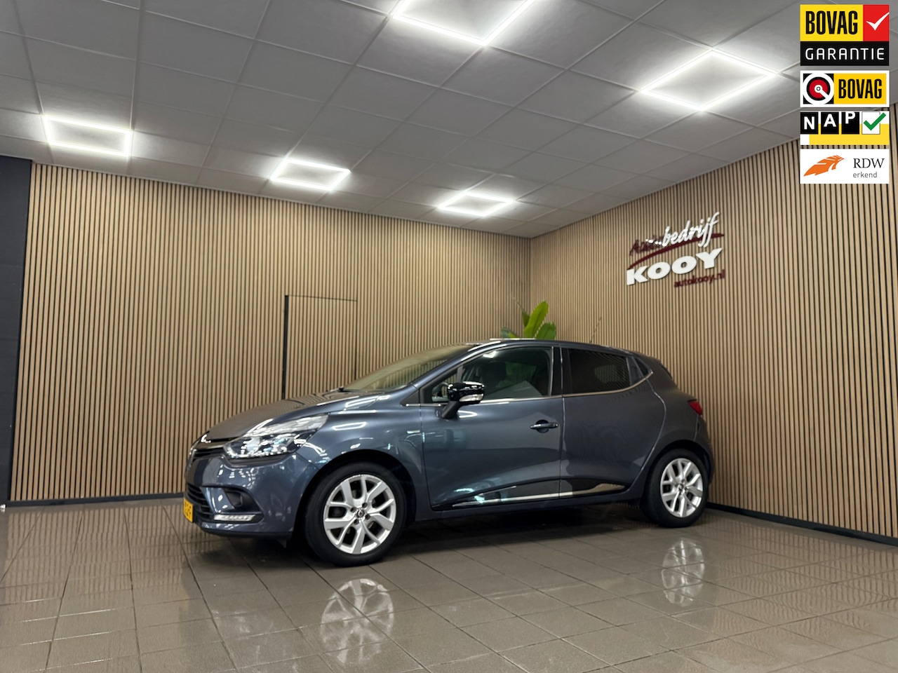 Renault Clio - 0.9 TCe Limited * 1e Eig / Navigatie / Cruise control / LM Velgen / NL Auto * - AutoWereld.nl
