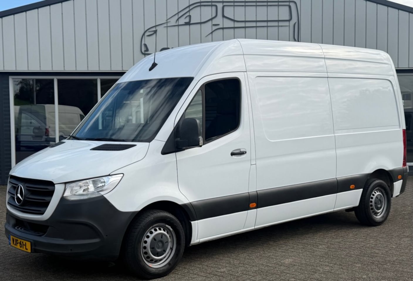 Mercedes-Benz Sprinter - 314 CDI 105KW 143PK L2H2 EURO 6 AIRCO/ CRUISE CONTROL/ CAMERA/ 100% DEALERONDERHOUDEN - AutoWereld.nl