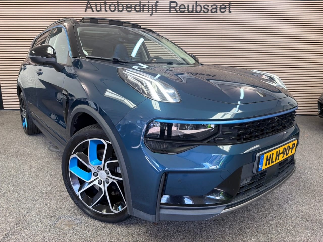 Lynk & Co 01 - 1.5 Hybrid Panodak 360Camera Carplay Keyless Incl 12Mnd Garantie - AutoWereld.nl