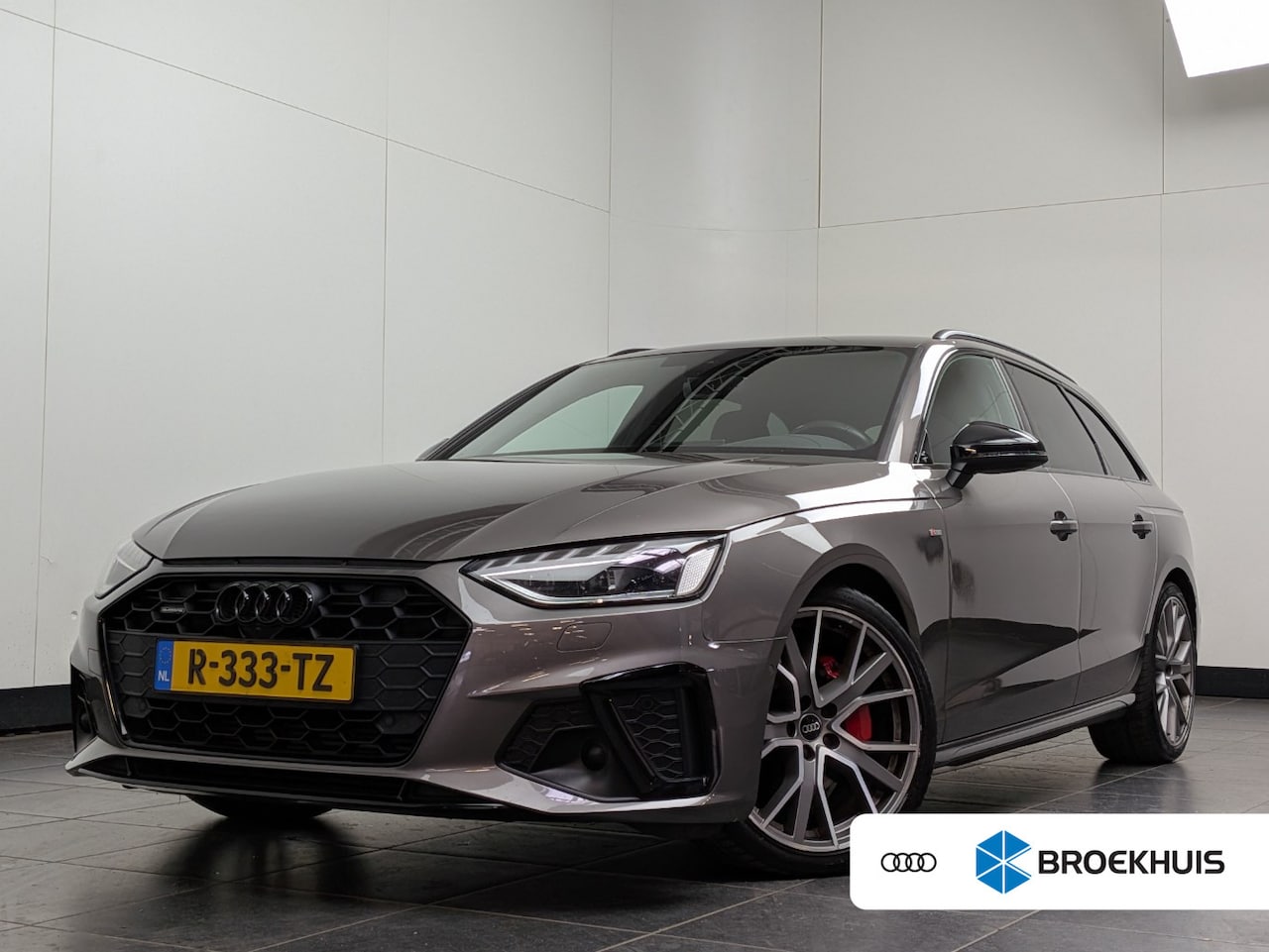 Audi A4 Avant - 40 TFSI quattro S-Line Competition | Adap. Cruise | RS Zetels | Standkachel | Matrix LED | - AutoWereld.nl