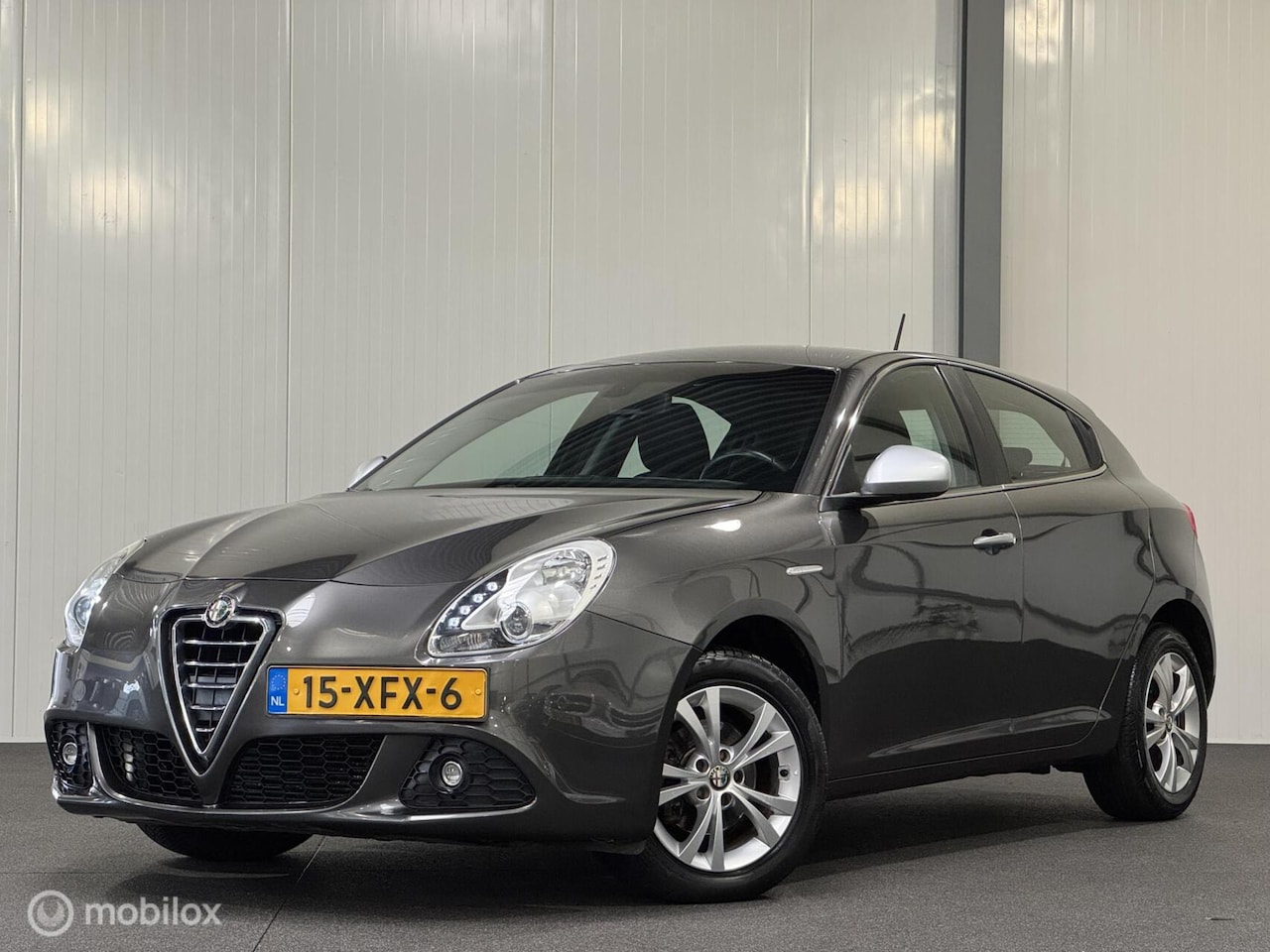 Alfa Romeo Giulietta - 1.6 JTDm Distinctive 1.6 JTDm Distinctive - AutoWereld.nl