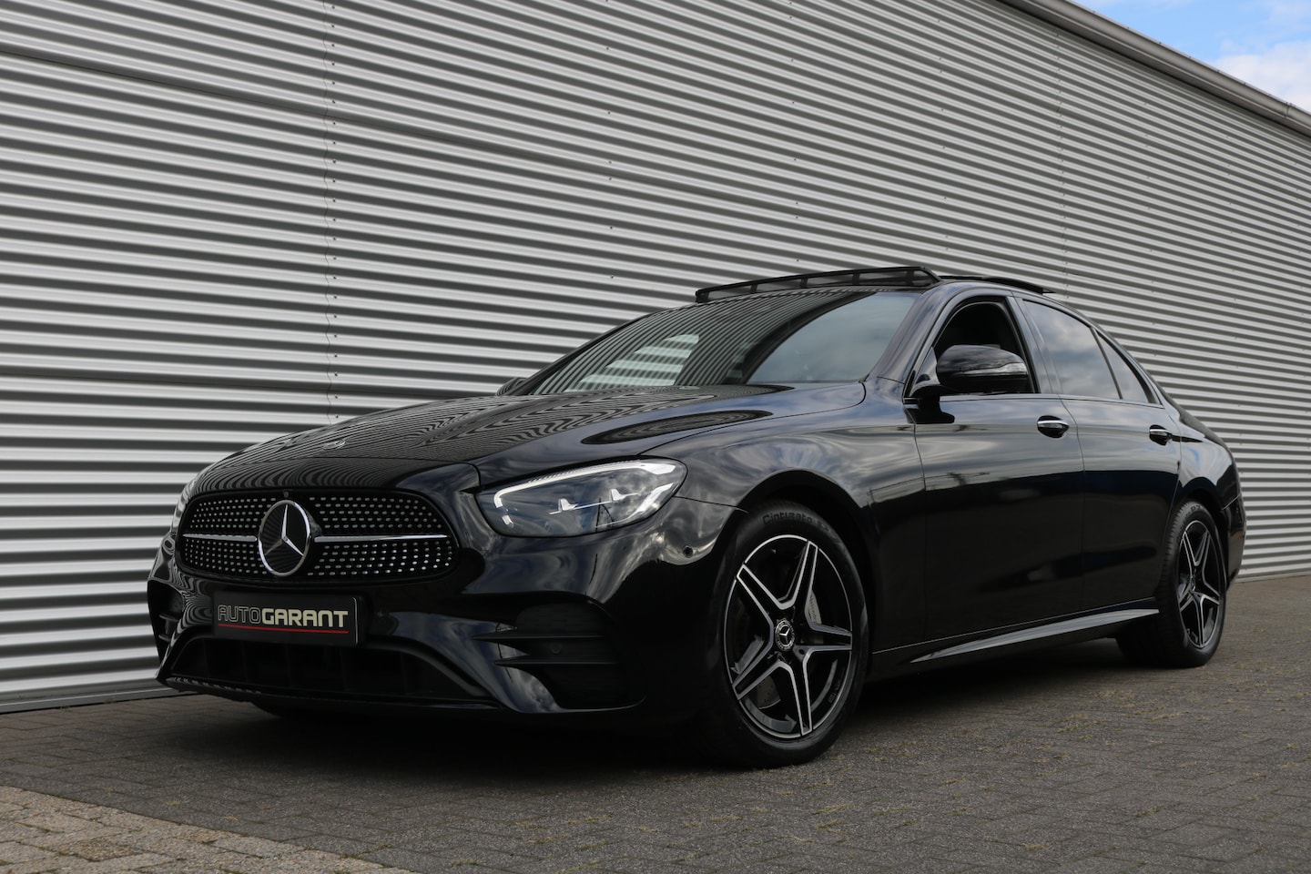 Mercedes-Benz E-klasse - 300 de 4 Matic AMG Line AMG Nightpakket (28.130Km!! NAP!! 1e Eig EPano Sportleder/Memory/V - AutoWereld.nl
