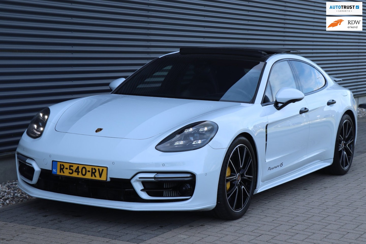 Porsche Panamera - 2.9 4S E-Hybrid | PANO | BOSE | SPORT CHRONO - AutoWereld.nl