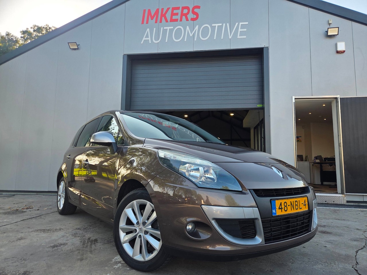 Renault Scénic - 1.4 TCE Celsium 1.4 TCE Celsium - AutoWereld.nl