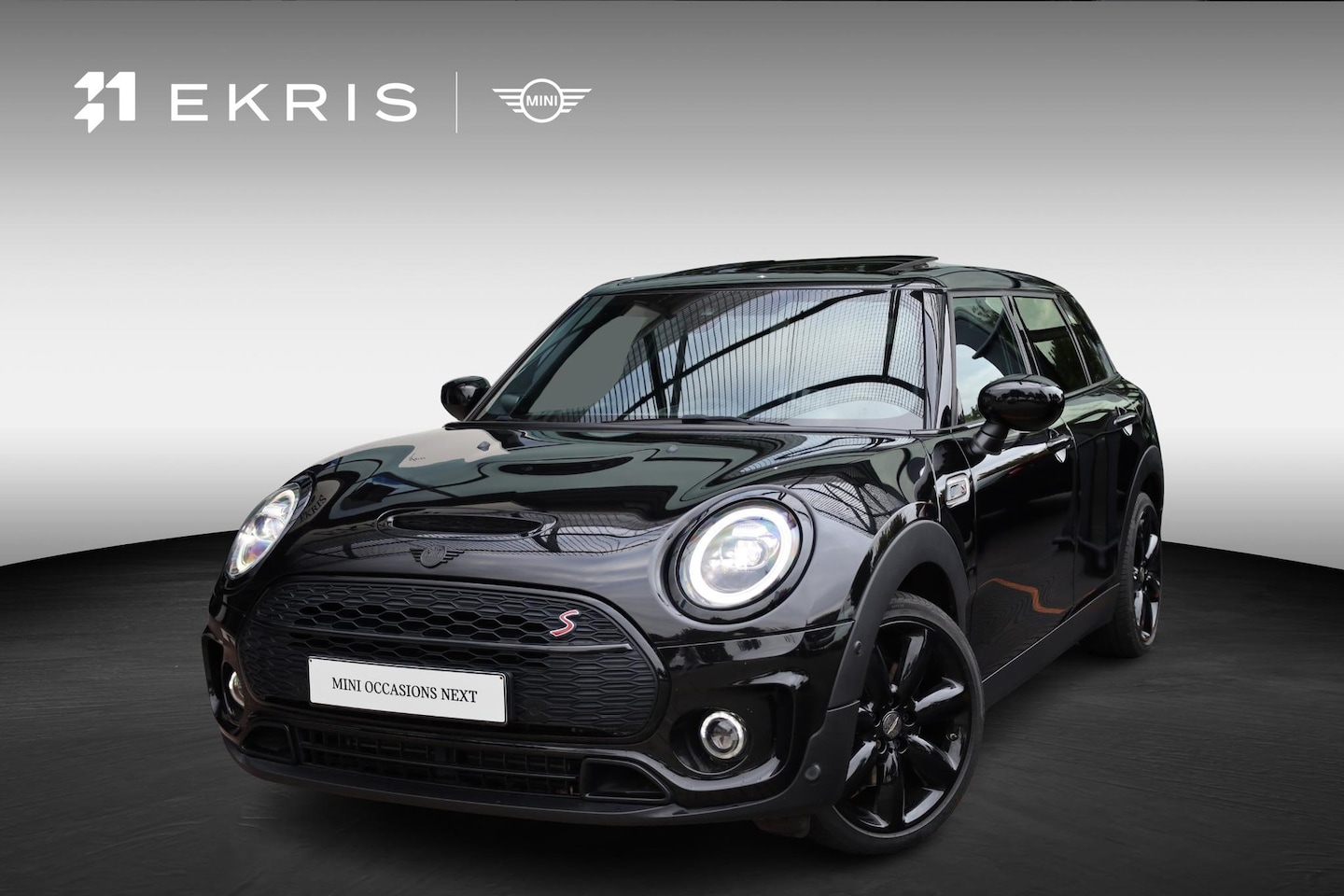 MINI Clubman - Cooper S | Achteruitrijcamera | Panoramadak | Harman Kardon | Stoelverwarming | Head-Up Di - AutoWereld.nl