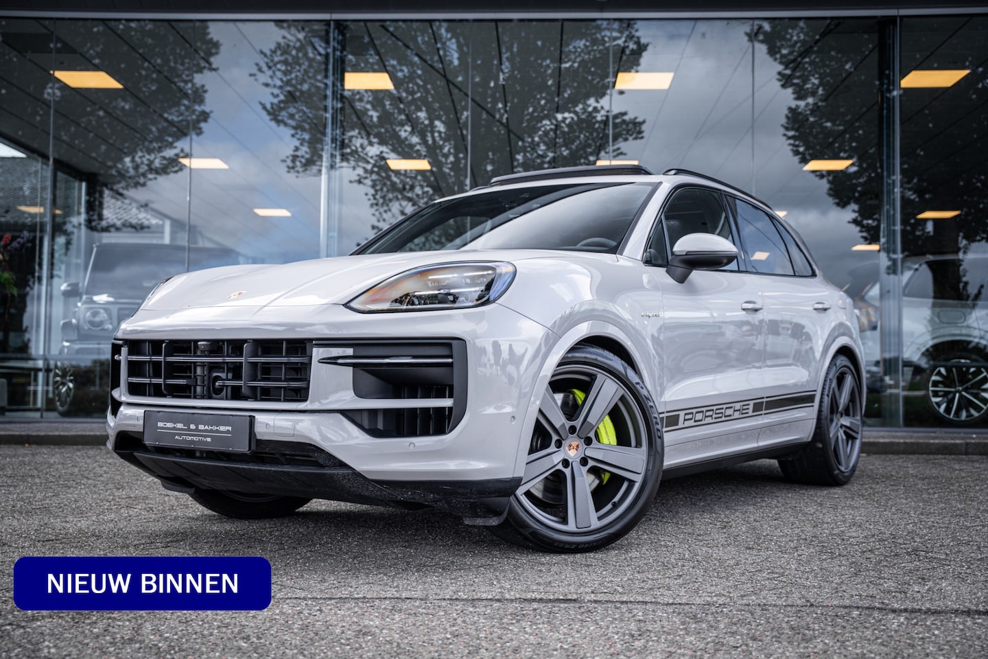 Porsche Cayenne - 3.0 S E-Hybrid (519pk) ** Panodak ** Sport Design ** InnoDrive ** Trekhaak ** HUD ** PDLS+ - AutoWereld.nl